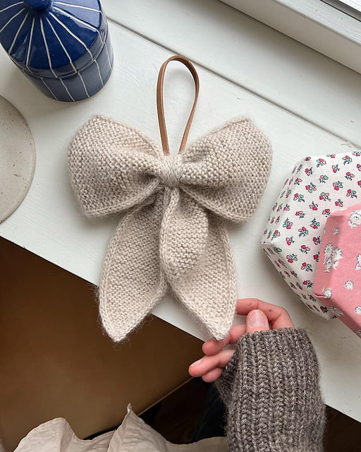 Bow Making Drop In Workshop June 25th from 6 - 9 PM